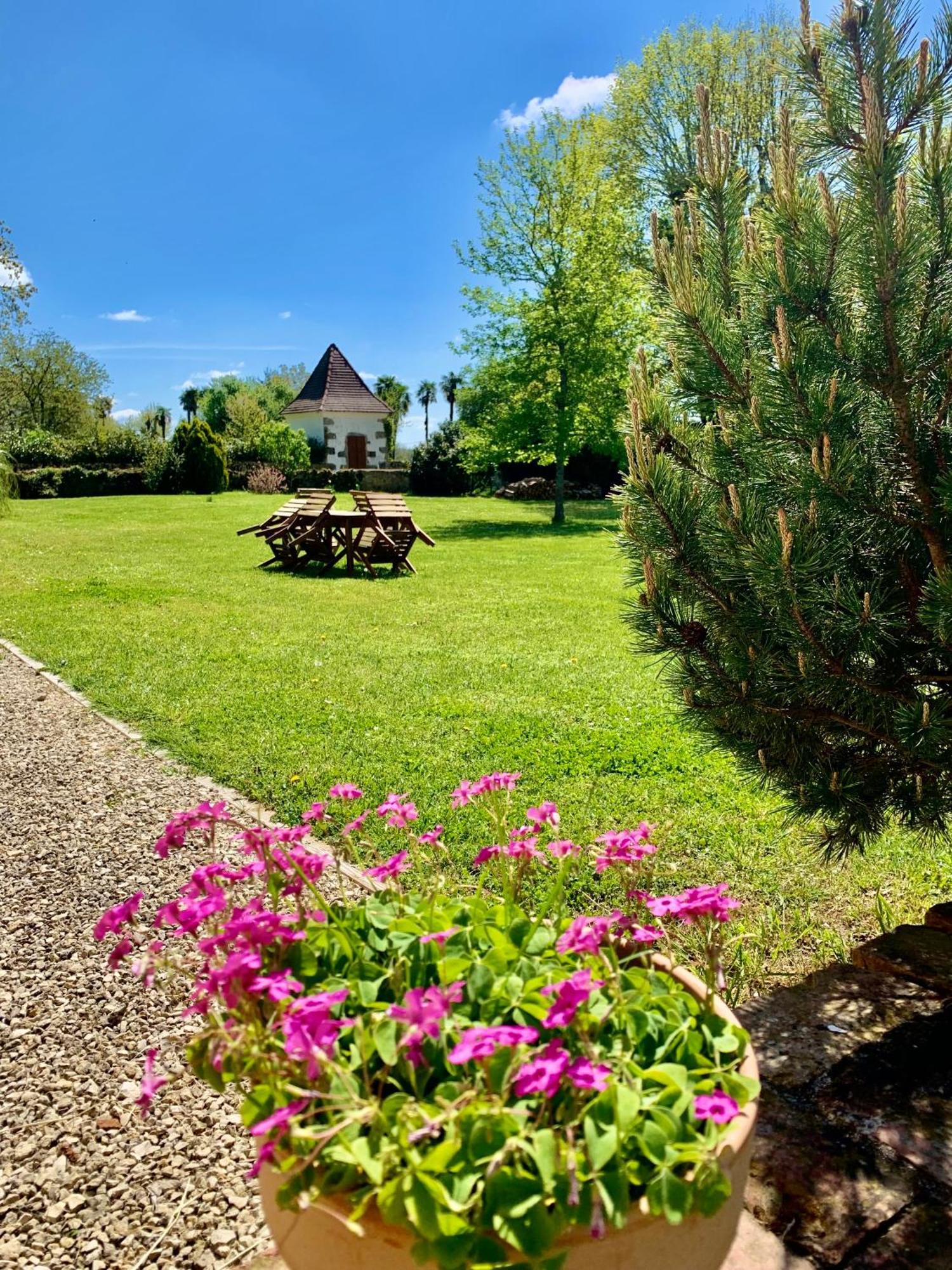 Le Poutic Gite Et Maison D'Hotes Creon-d'Armagnac Exterior foto